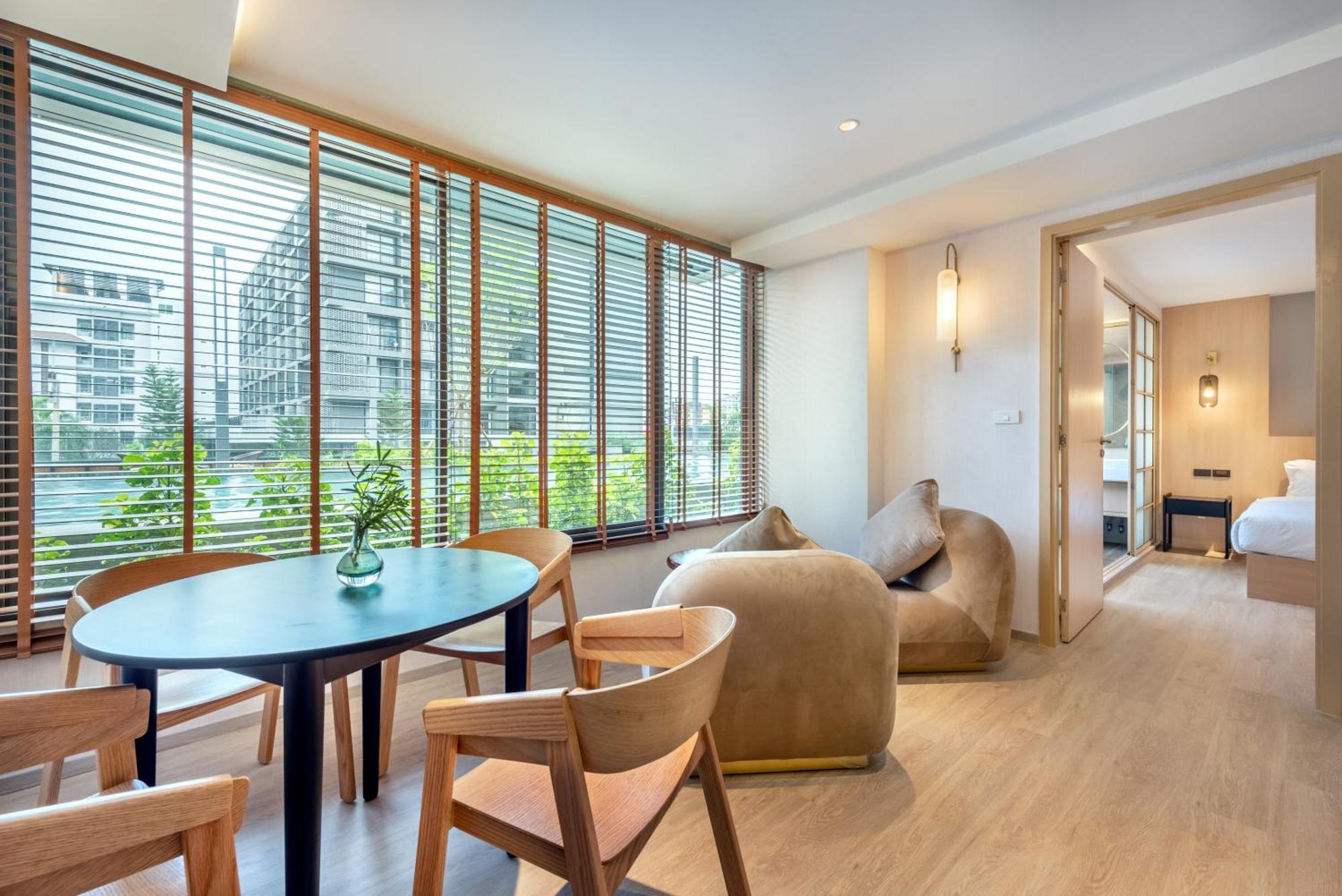 Salaya One Hotel & Service Apartment 外观 照片