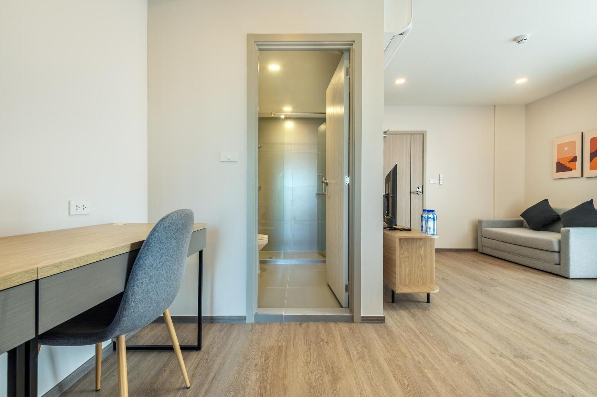 Salaya One Hotel & Service Apartment 外观 照片