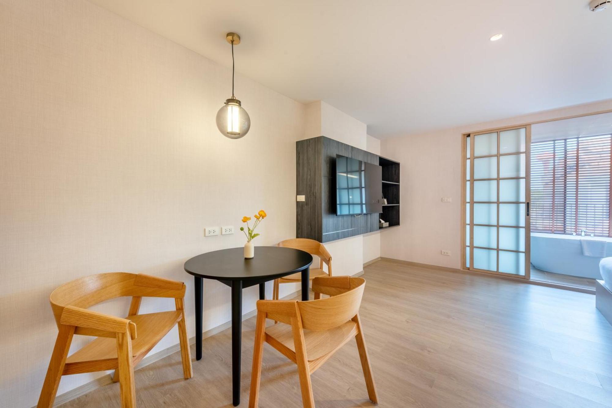 Salaya One Hotel & Service Apartment 外观 照片