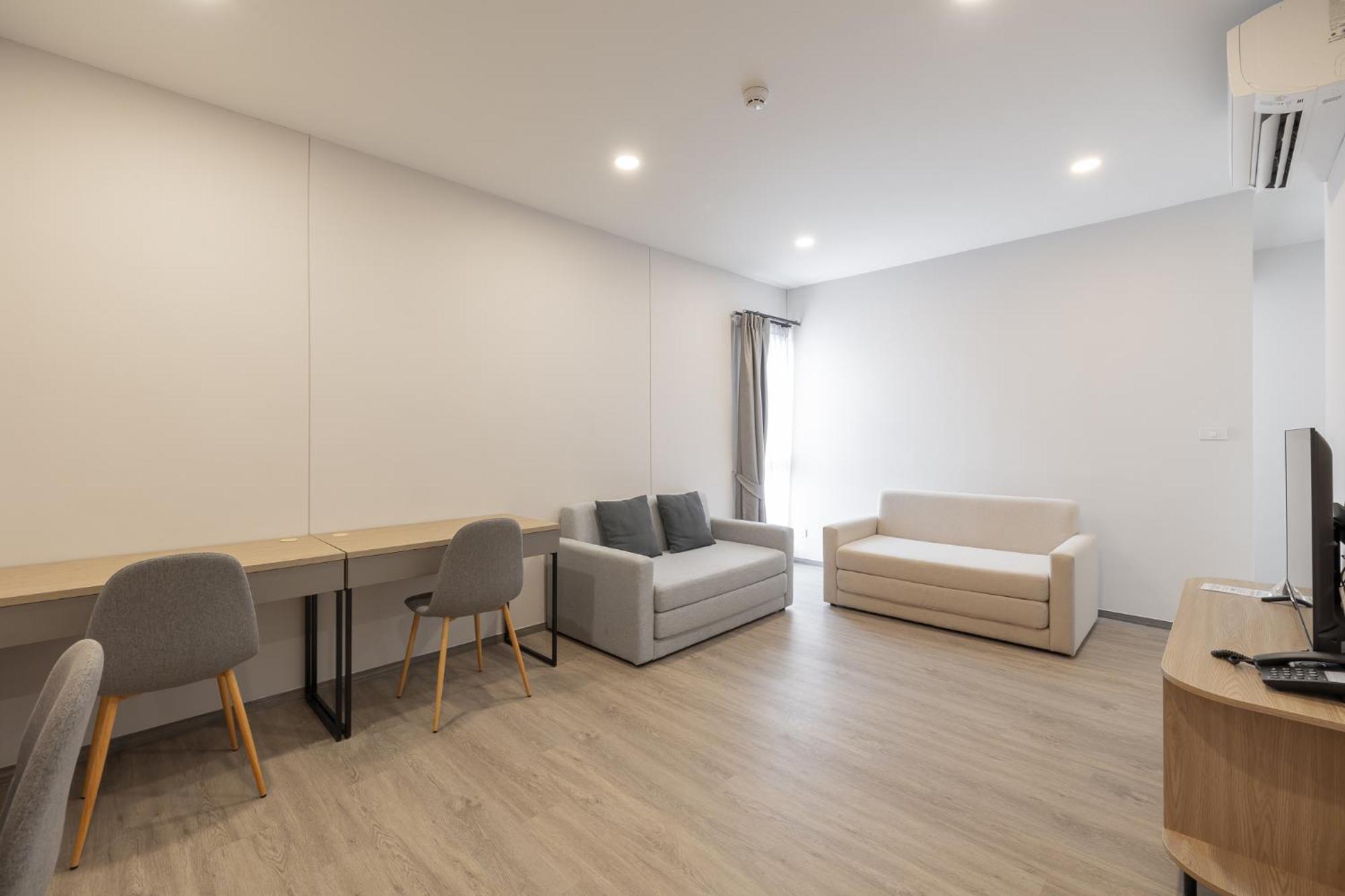 Salaya One Hotel & Service Apartment 外观 照片