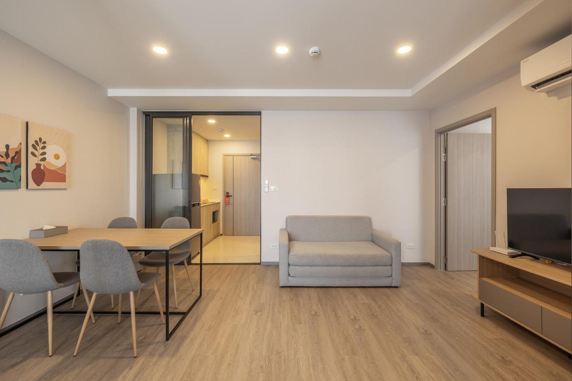 Salaya One Hotel & Service Apartment 外观 照片