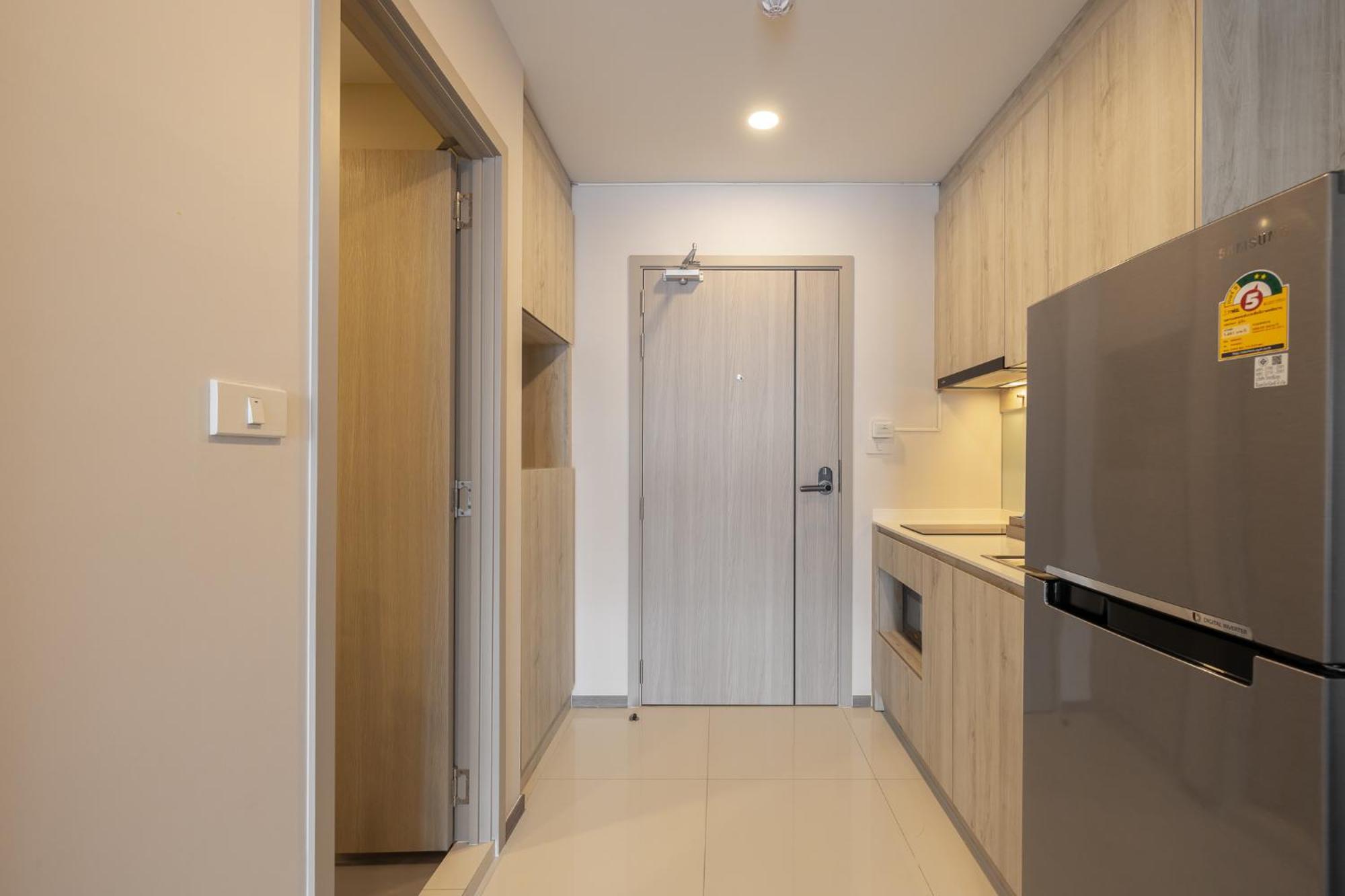 Salaya One Hotel & Service Apartment 外观 照片